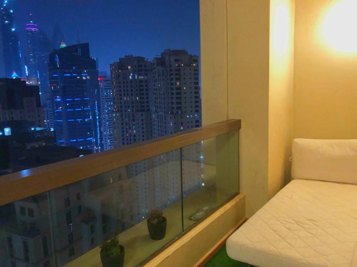 Dubai Eye Hostel Buitenkant foto