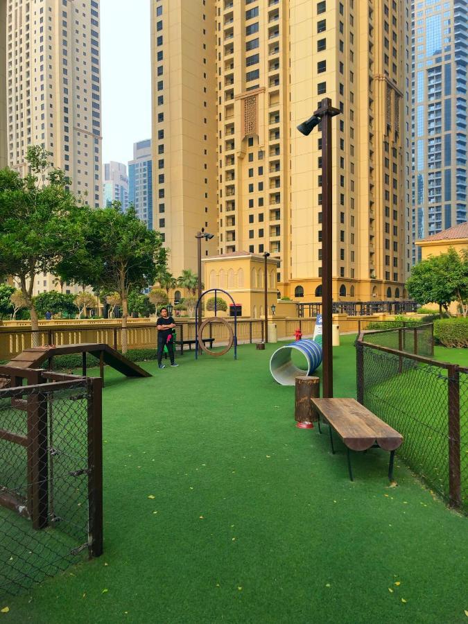 Dubai Eye Hostel Buitenkant foto